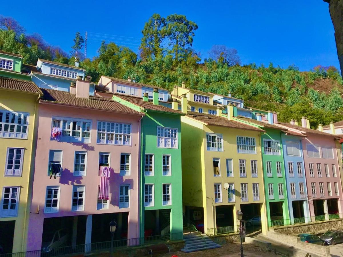La Casina De Colores De Cudillero Luaran gambar